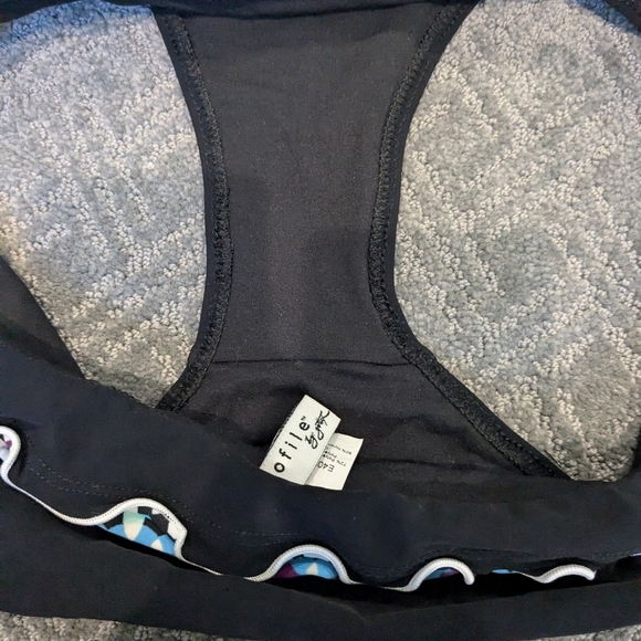 Women's Tankini by Profile. Top is 36D, bottoms size 8. - Picture 9 of 9